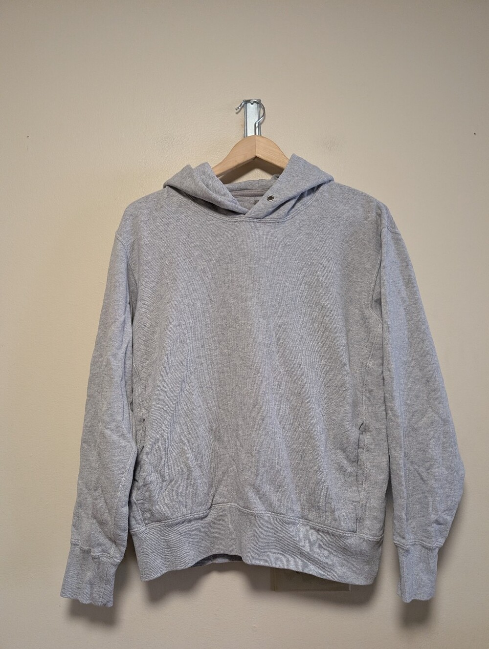 Uniqlo Gray Pullover Hoodie Small Minimalist Everyday Sweatshirt